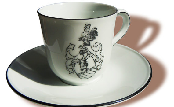 Wappen auf Kaffeetassen