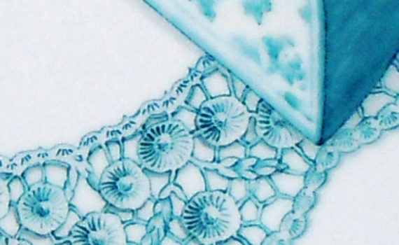 Detailansicht Tortenplatte mit blauen Tortenstücken