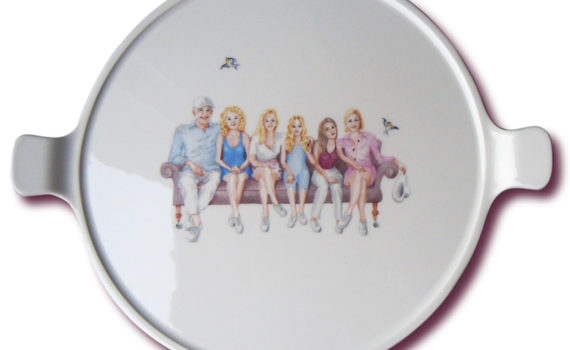 Tortenplatte mit Familie