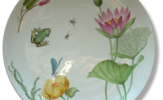 Porzellanmalerei: Fauna und Flora am Teich